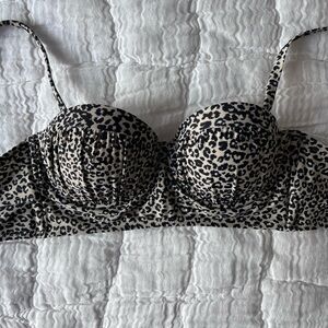 Xhilaration Black and Cream Cheetah Print Bathing Suit Top, Size M, Worn Once 🐆